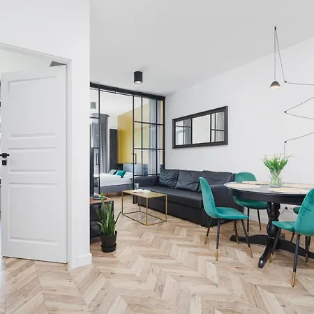 Podgorze Golden Oriole Cracow By Renters Appartamento *